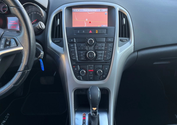 Opel Astra cena 32700 przebieg: 135000, rok produkcji 2012 z Biała małe 92